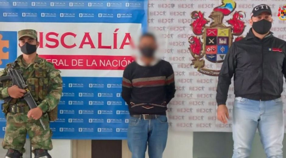 Fiscalía Desde 2018 hasta 2021 violó a su hijastra.