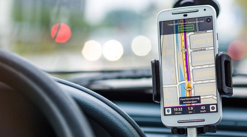 Multas a conductores que trabajen en apps de transporte