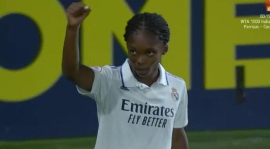 Linda Caicedo celebra el gol que le dio la clasificación al Real Madrid.