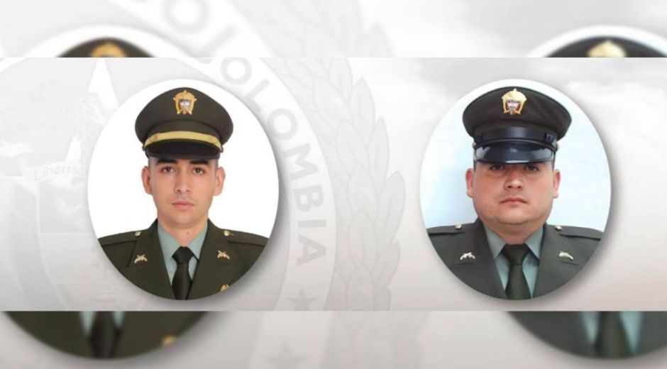 subintendente Ángelo Raúl Martínez Arévalo y el patrullero  Andrés Idárraga Orozco.