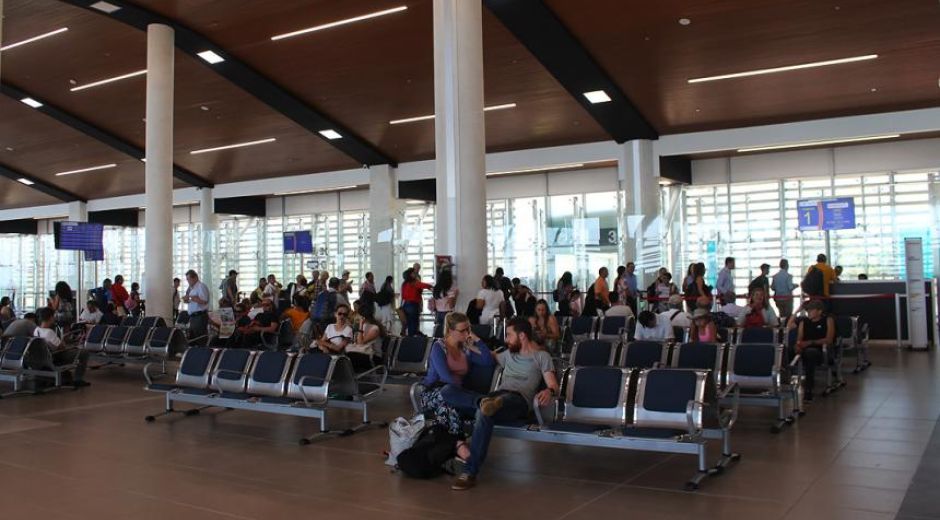Archivo Aeropuerto Simón Bolívar.