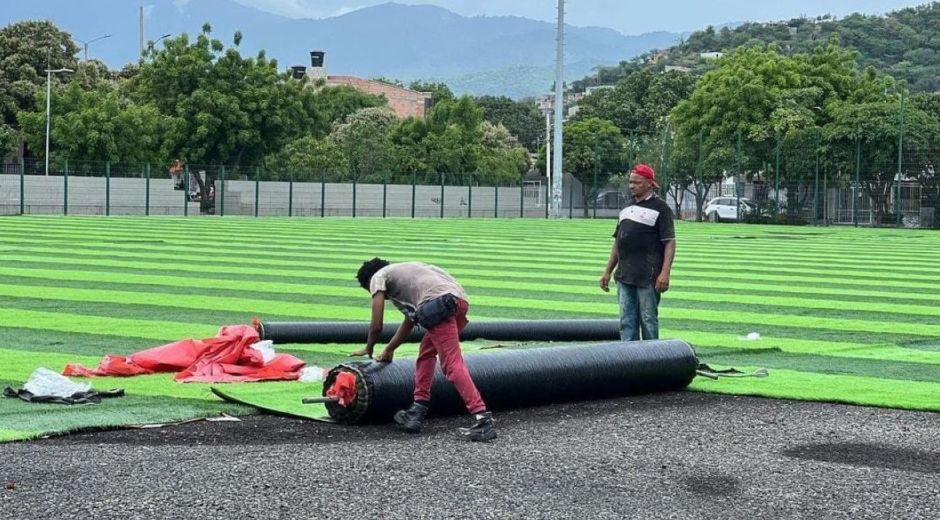 Instalación de grama artificial