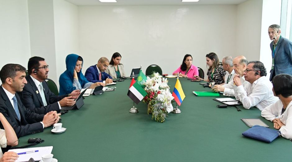 Presidencia de la República de Colombia. Emiratos Árabes Unidos expresó su interés de invertir en energías limpias en Colombia.