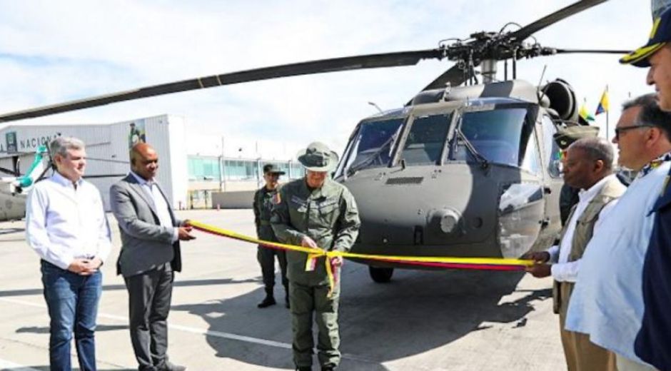 Alerta Paisa El evento de entrega de los helicópteros fue en Bogotá