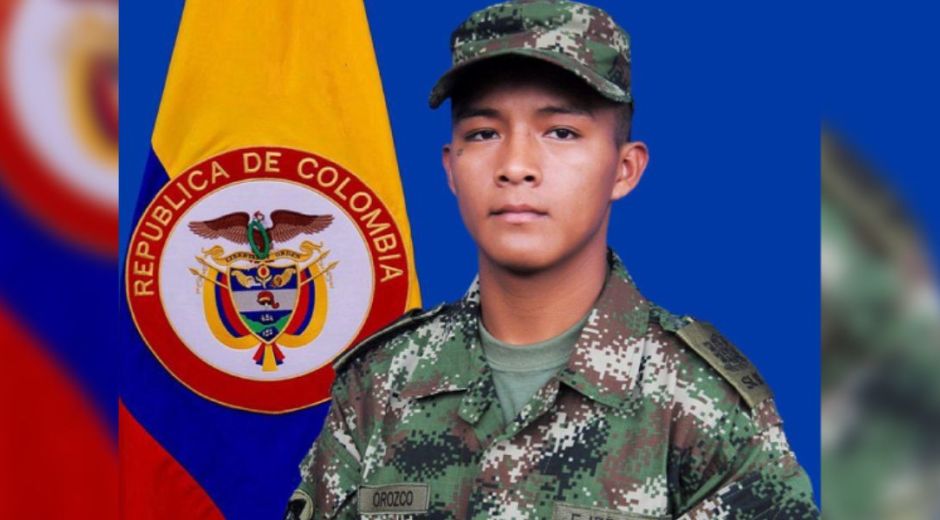 Alexander Orozco, señalado de usar su arma de dotación para disparar contra varios de sus compañeros.