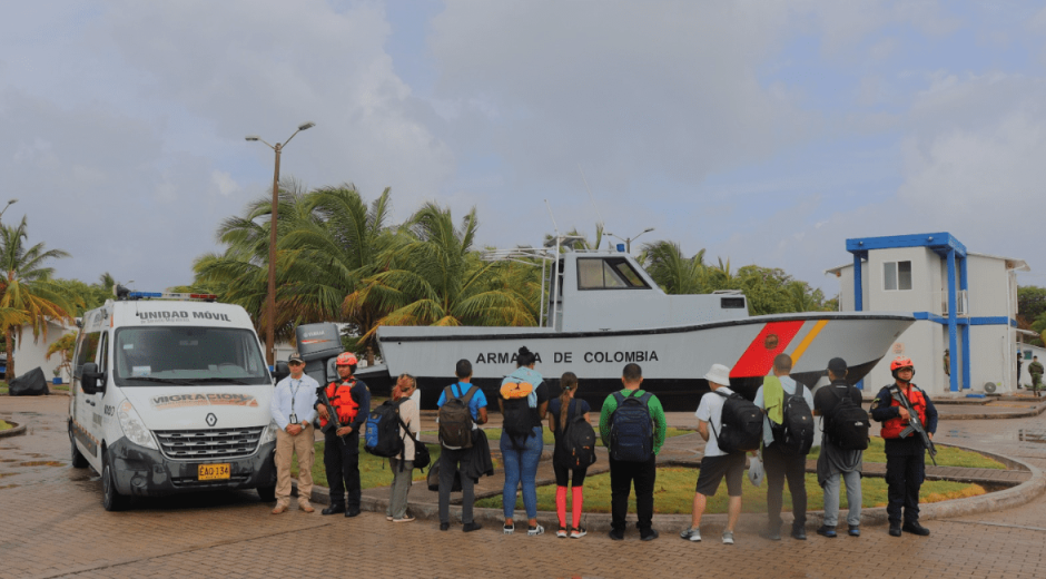 Armada rescató a ocho extranjeros de las redes de tráfico ilegal de migrantes