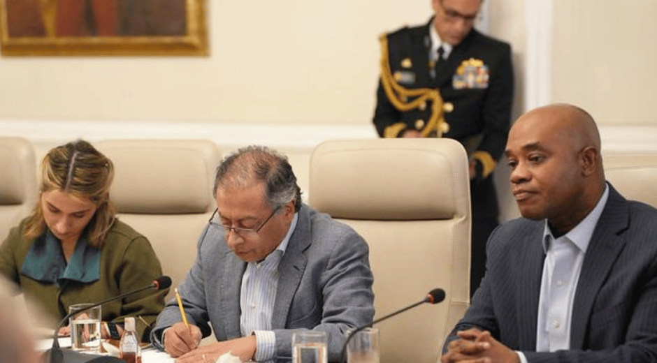 Foto: Zonacero El Presidente Gustavo Petro anoche en el consejo de la UNGRD en el que adoptaron medidas contra 'La Niña'