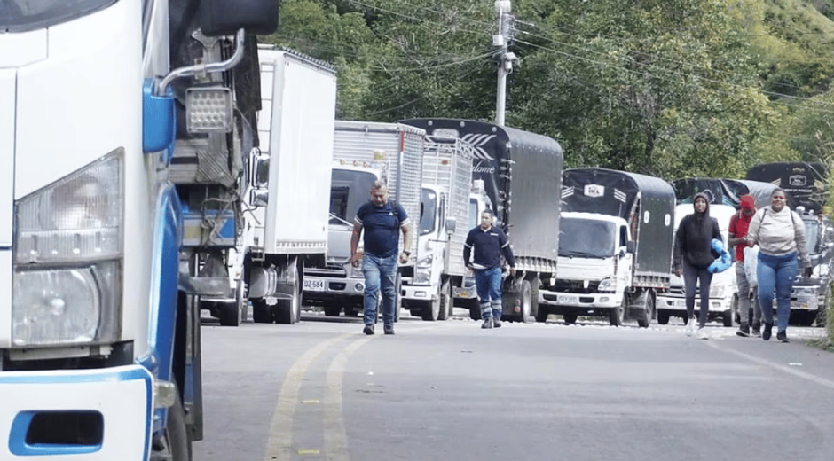 Foto referencia Paro de transportadores