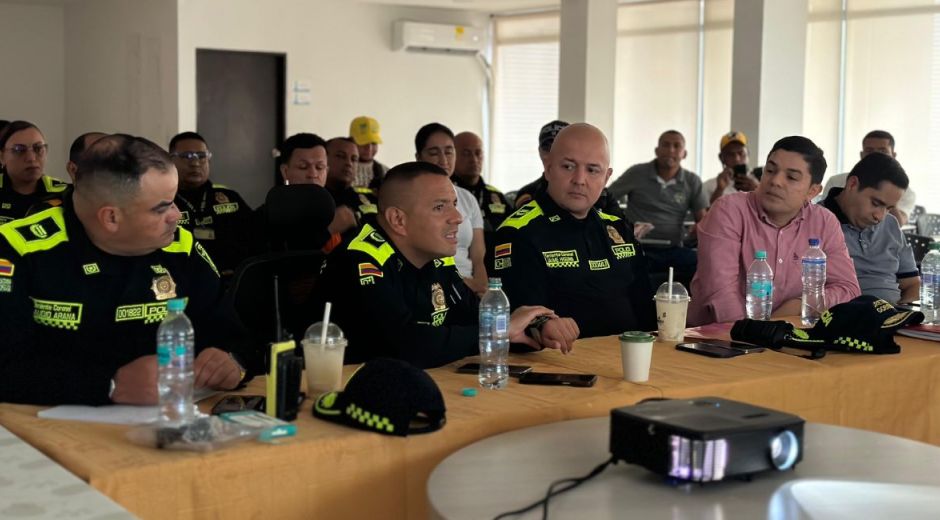 Policía Metropolitana de Santa Marta. Visita del Coronel de la Policía Metropolitana de Santa Marta al municipio de Ciénaga
