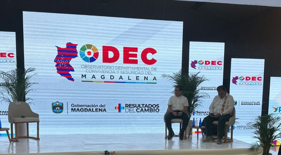 Seguimiento Martínez presidiendo un acto oficial el día de hoy.