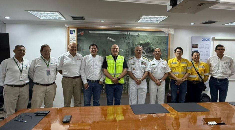 Visita del vicealmirante Jhon Fabio Giraldo
