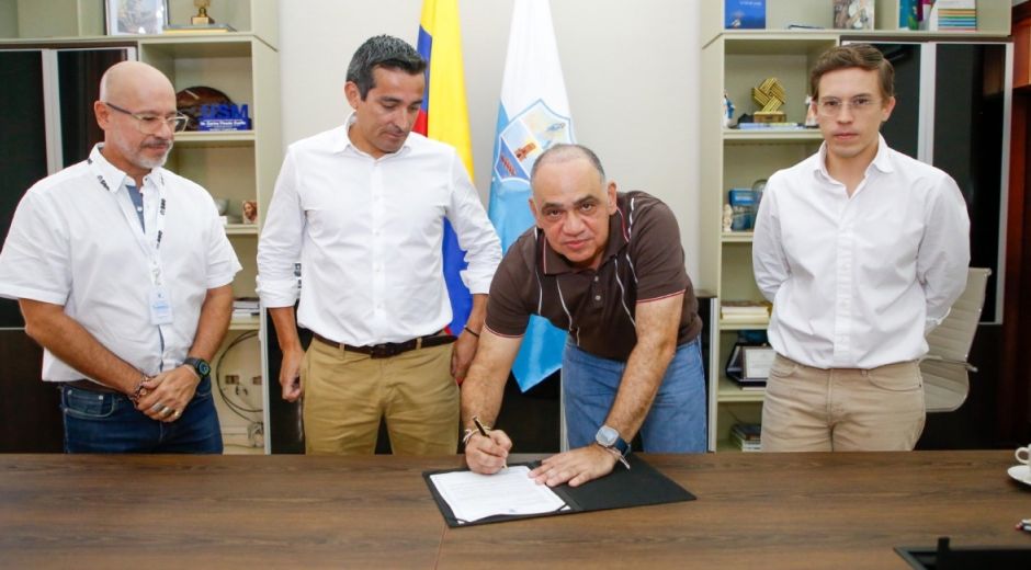 Alcaldía de Santa Marta. Donación de la CAF