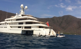 Este es el megayate en el que arribó Bill Gates a Santa Marta.