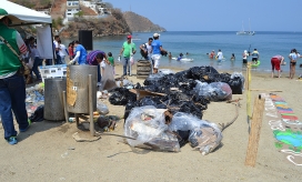 Universidad del Magdalena Los desechos fueron acumulados en una zona para luego darles el correcto manejo.