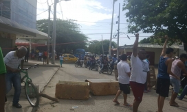 Los habitantes exigen que Electricaribe restablezca el servicio de inmediato.