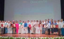 El Consejo Académico de la Universidad del Magdalena, hizo entrega de reconocimientos a 46 de sus docentes. 