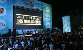 Juan y Franklin 'Los Mellos Cañas' durante en una de sus presentaciones.