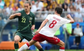 Secuencia del partido Australia-Dinamarca que empataron 1-1.