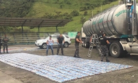  Parte de la droga incautada.