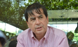 Juan Fernando Cristo durante su visita a Santa Marta.