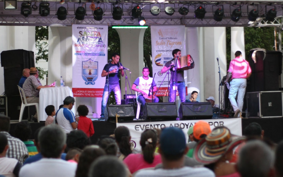 Javier Matta Jr, primer Rey Vallenato Profesional en la categoría de acordeonero durante su participación en el año 2016.