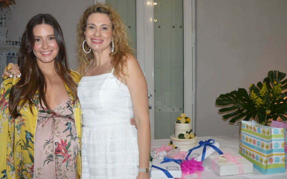 Óscar Mejía-Seguimiento Taliana Vargas Carrillo en compañía de su madre María Paulina Carrillo