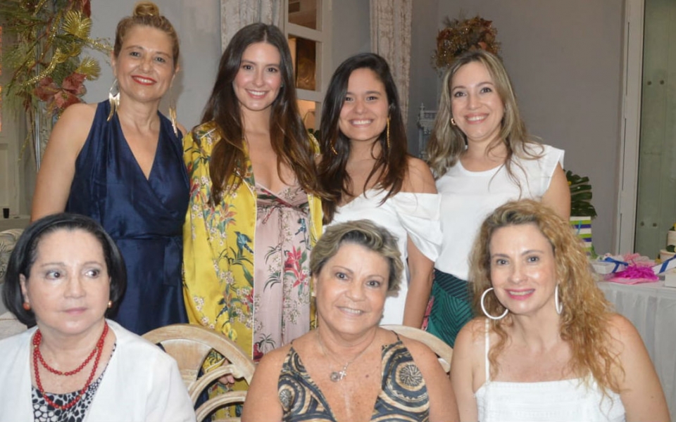 Taliana Vargas, María Paulina Carrillo, Martha Abello, Zarita Abello, Milta Carrillo, entre otros invitados.