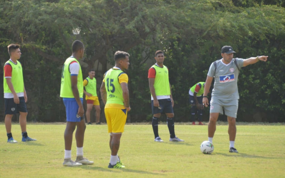 Óscar Mejía - Seguimiento.co Entrenamiento del Unión Magdalena en Los Trupillos.
