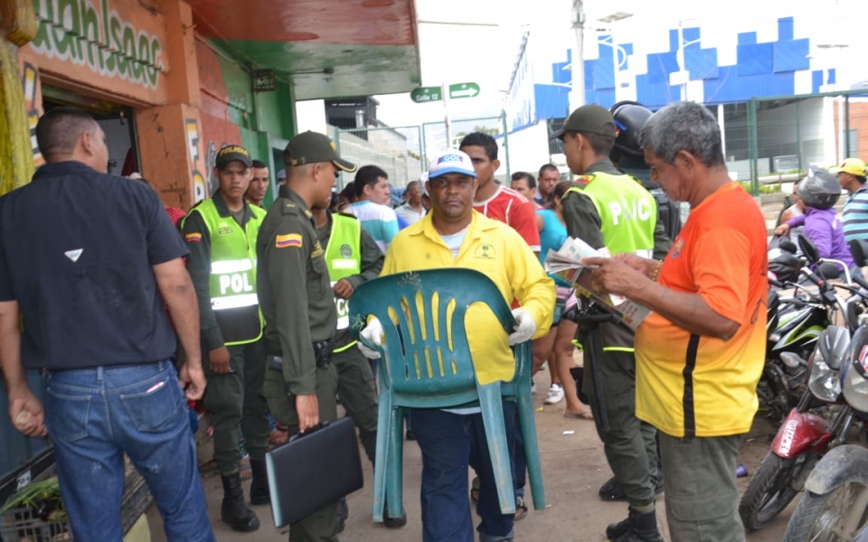 Autoridades se tomaron el Mercado. 